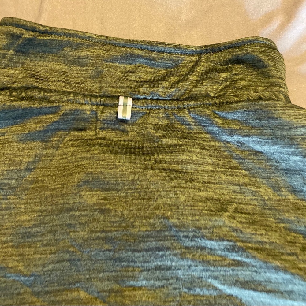 Green Reebok active sweater - Picture 8 of 8